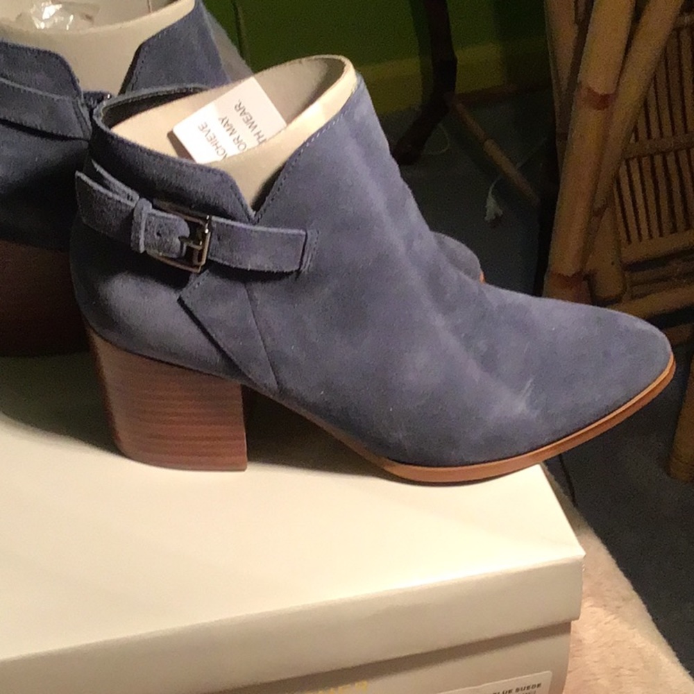 Marc Fisher Booties - Picture 4 of 8